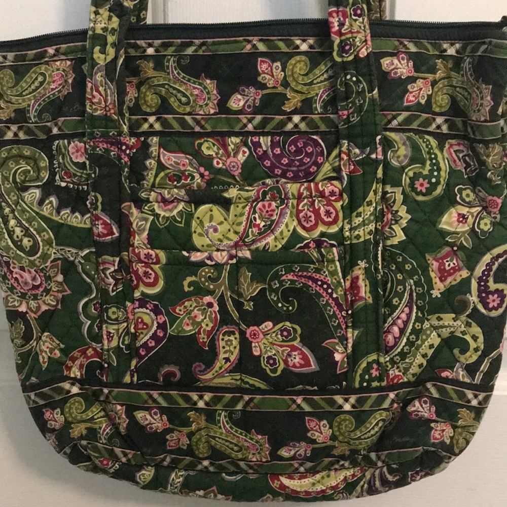 Vera Bradley purse; great used condition; no damage.